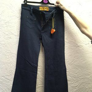 Dittos 70s inspired, dark blue flare leg jeans. Never worn! Size 27, 33 inseam